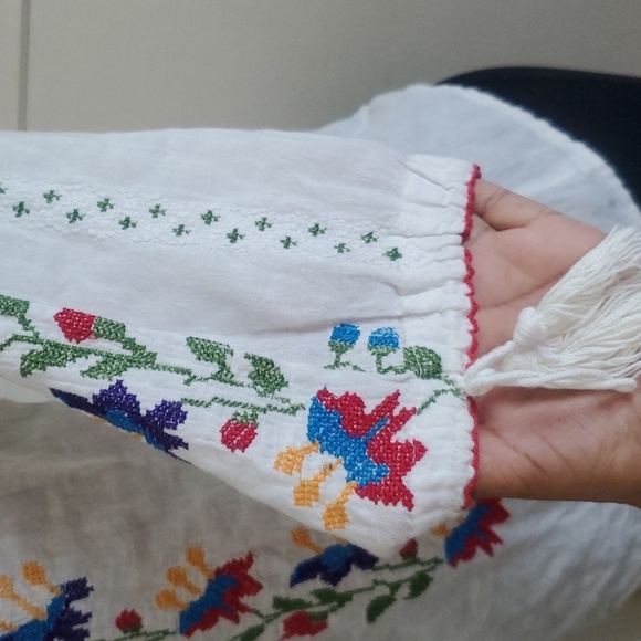 Handmade cross stitch three quarter sleeve top/ blouse size M - Picture 7 of 10